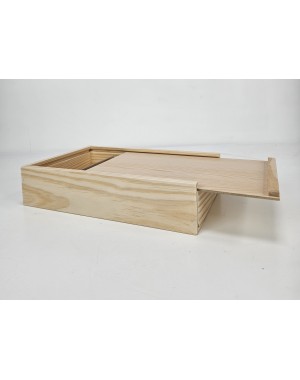 Caja de madera para fotografías con espacio para memoria USB