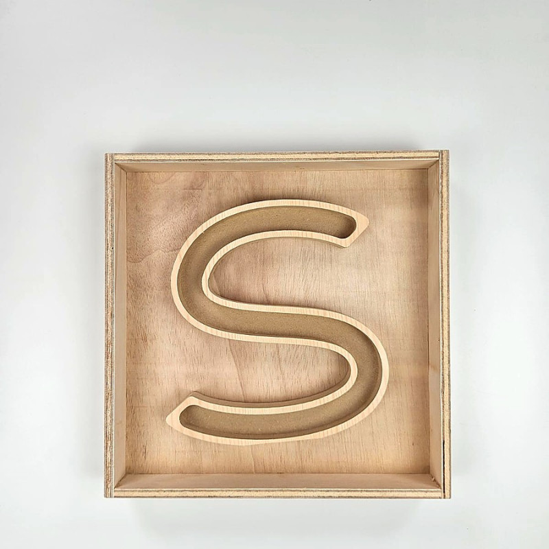 Caja Marco de Madera con Colgador · Para Letra Inicial Decorativa