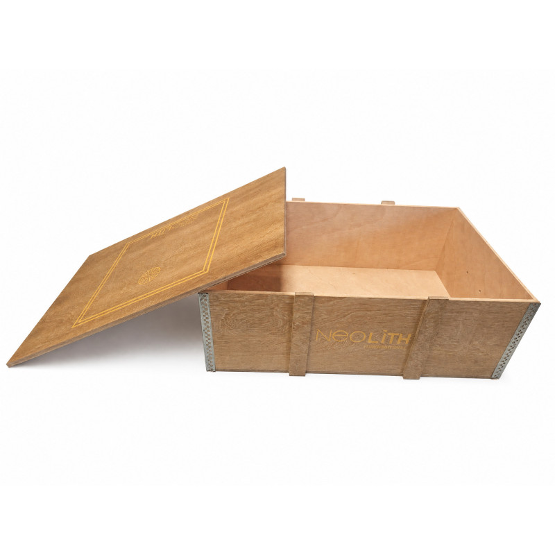 Caja de madera reforzada con tapa
